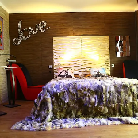 Logis - Arc En Ciel Et D'olonne Otel 3*