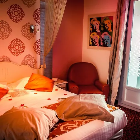 Otel Logis - Arc En Ciel Et D'olonne 3*
