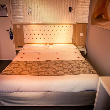 Hotel Arc En Ciel Et D'olonne 3*