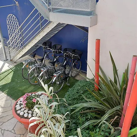 Logis - Arc En Ciel Et D'olonne Otel 3*