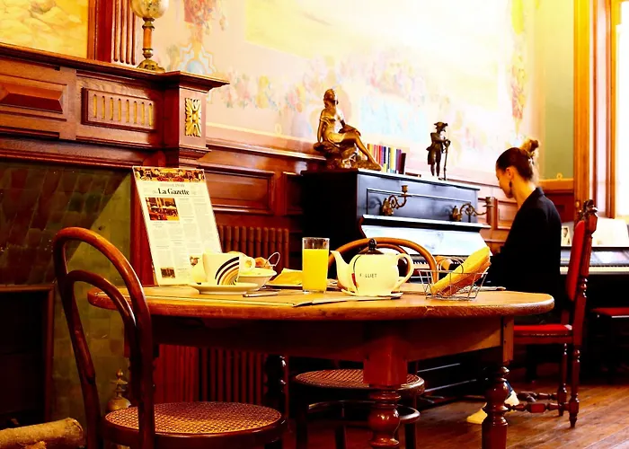 Logis - Arc En Ciel Et D'olonne 3*