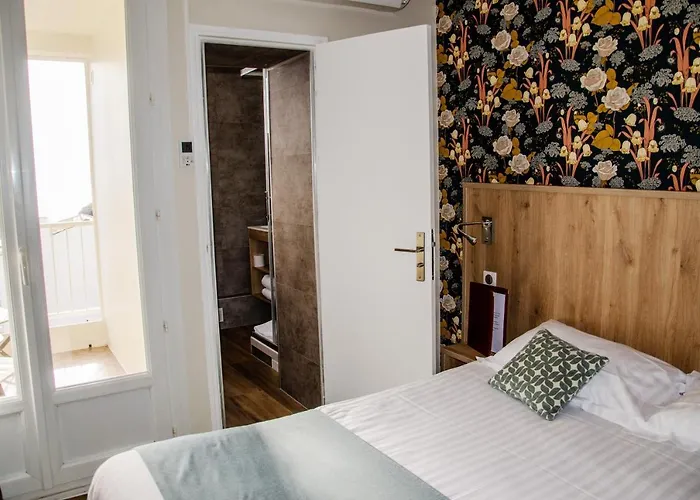 Logis - Arc En Ciel Et D'olonne Hotel 3*