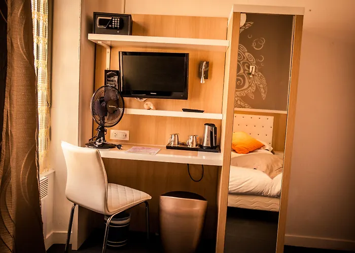 Logis - Arc En Ciel Et D'olonne Hotel 3*