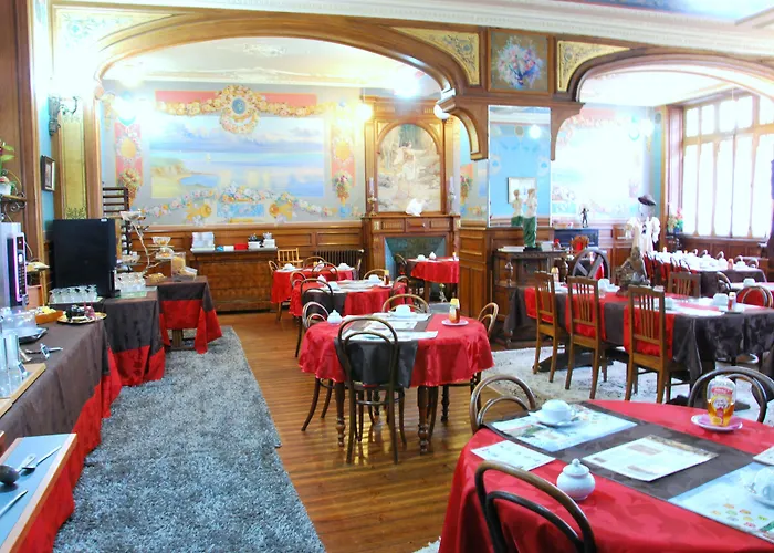 Logis - Arc En Ciel Et D'olonne 3*