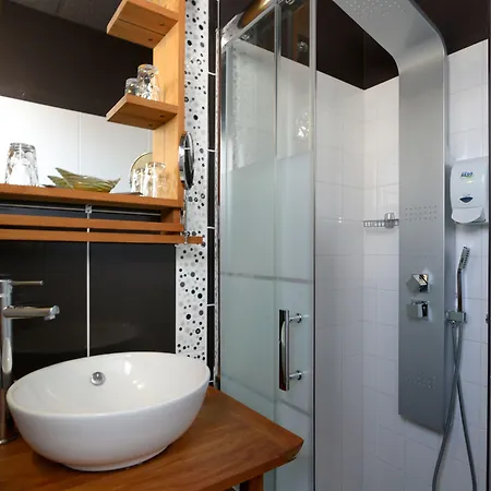 Logis - Arc En Ciel Et D'olonne 3*