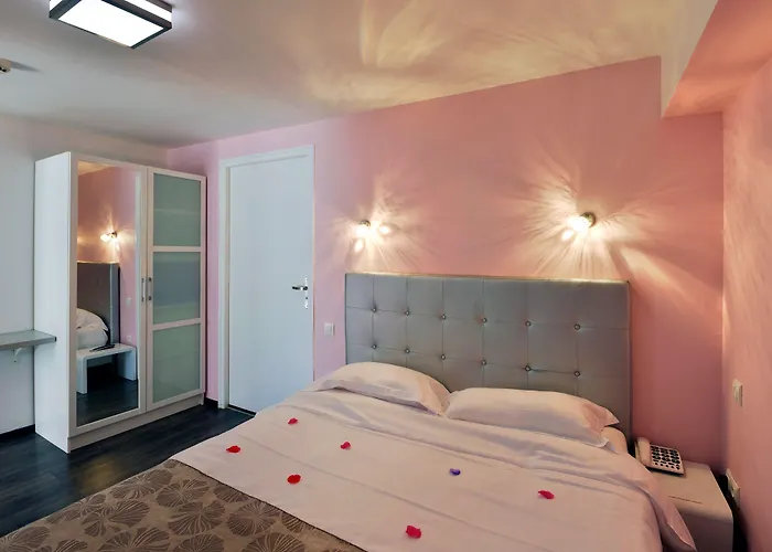 Arc En Ciel Et - D'olonne Hotel