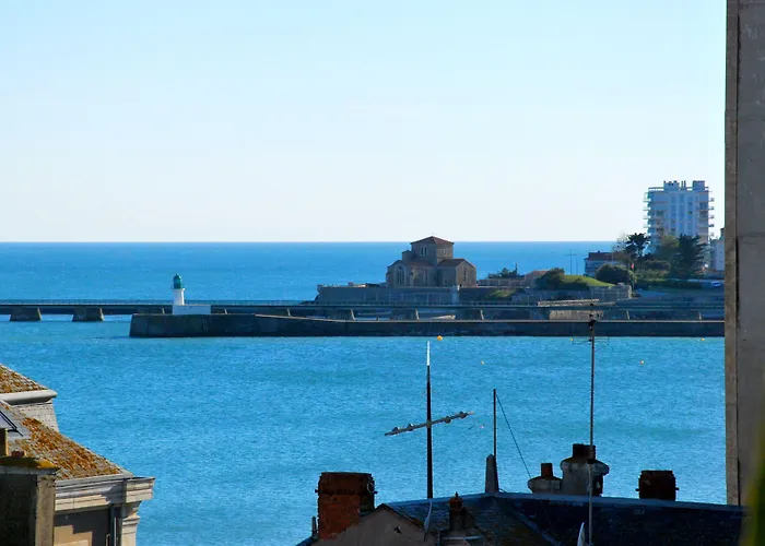 Logis - Arc En Ciel Et D'olonne Hotel 3*