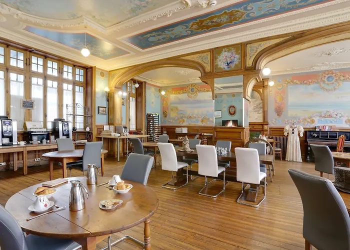 Logis - Arc En Ciel Et D'olonne 3*